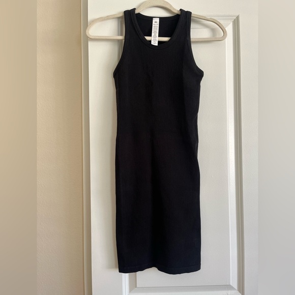 ALO Seamless Rib Warm Nights Dress NWT - Picture 1 of 5